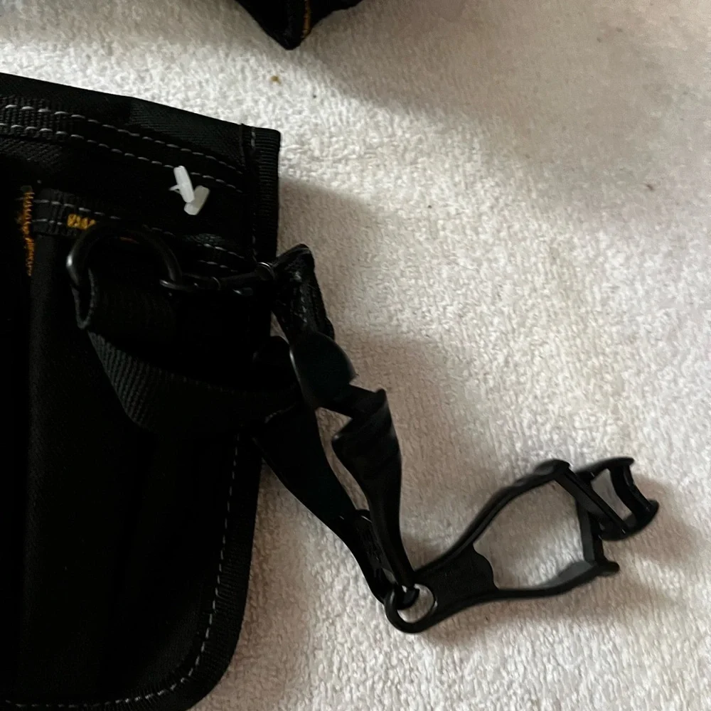 CLC Tool Works & Klein 5 Pc Belt/Pouch Set